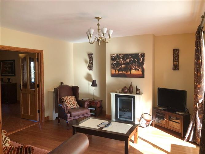 Cloonliss Lodge, Cloondarah, Mount Talbot, Roscommon