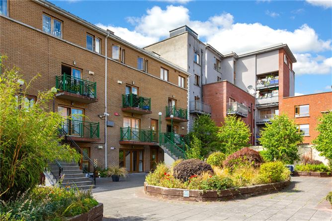 17 Dorset Square, Gardiner Street Upper, Dublin 1