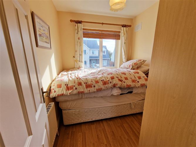 27 Cois Na Ce, Kilrush, Co. Clare