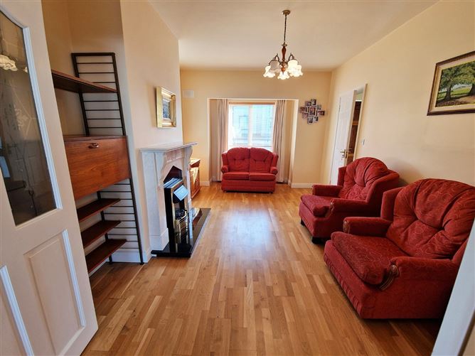 27 Cois Na Ce, Kilrush, Co. Clare