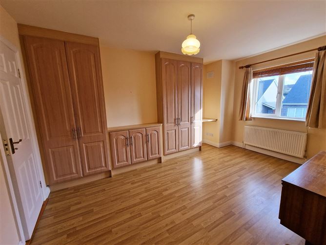 27 Cois Na Ce, Kilrush, Co. Clare