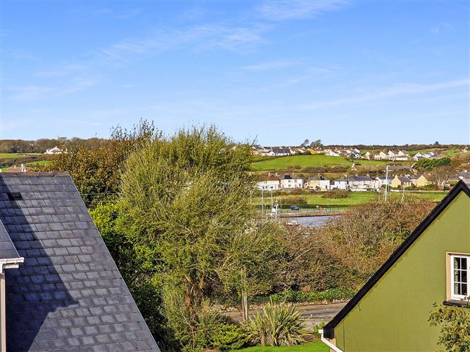 27 Cois Na Ce, Kilrush, Co. Clare