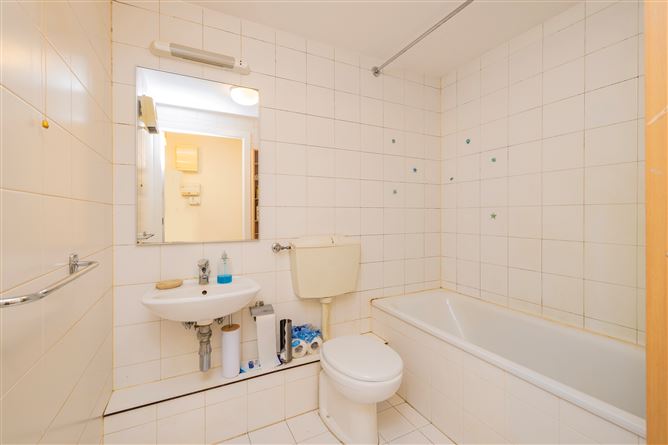 7 Linnbhla, Santry Cross, Ballymun, Dublin 11