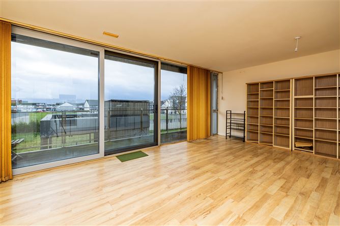 7 Linnbhla, Santry Cross, Ballymun, Dublin 11