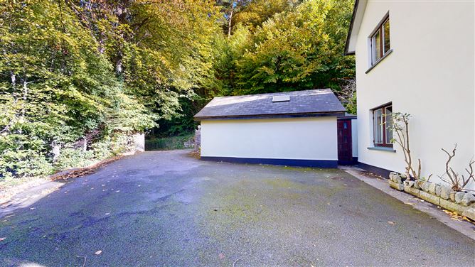 Tara Lodge, Enniskerry, Co. Wicklow