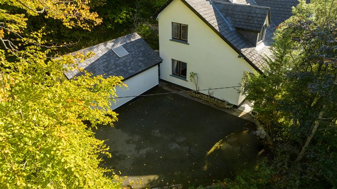 Tara Lodge, Enniskerry, Co. Wicklow