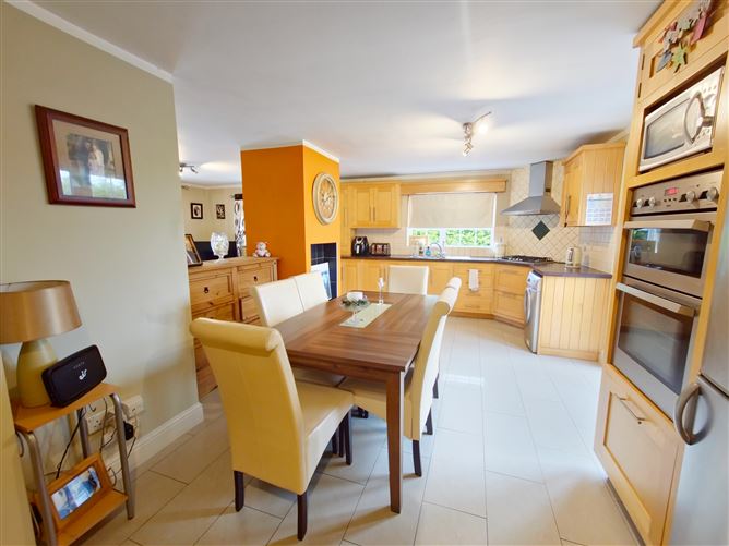 Davmur House, Rathbawn Road , Castlebar, Mayo