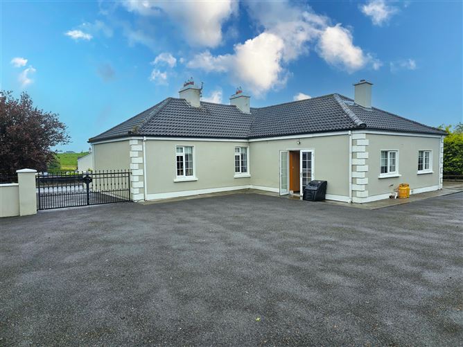 Davmur House, Rathbawn Road , Castlebar, Mayo
