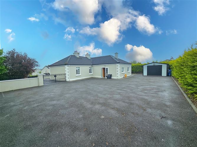 Davmur House, Rathbawn Road , Castlebar, Mayo