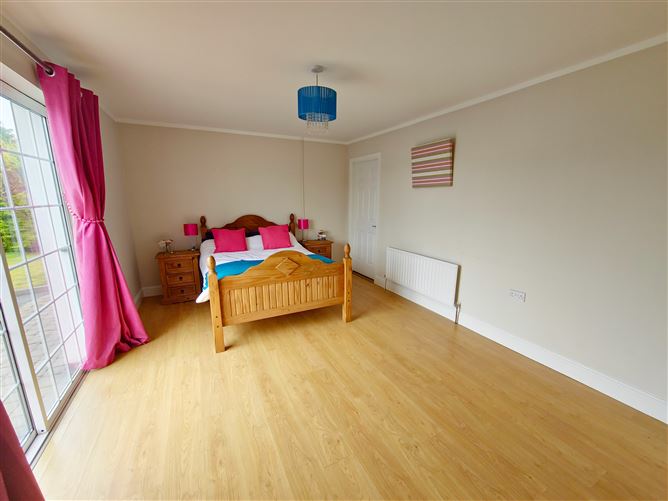 Davmur House, Rathbawn Road , Castlebar, Mayo