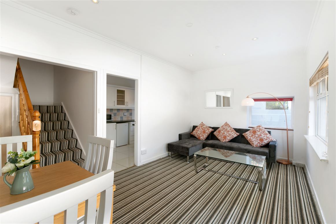 Apt 2, Gledswood Mews, 83 Bird Avenue, Clonskeagh, Dublin 14 (2 bed + 2 attic rooms)