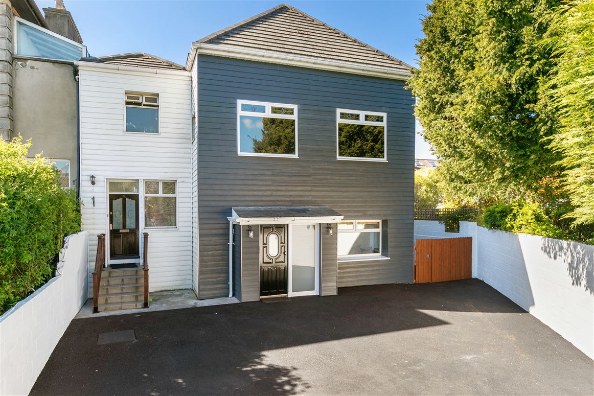 Apt 2, Gledswood Mews, 83 Bird Avenue, Clonskeagh, Dublin 14 (2 bed + 2 attic rooms)
