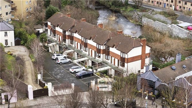 13 Riverside Walk, Clonskeagh, Dublin 6
