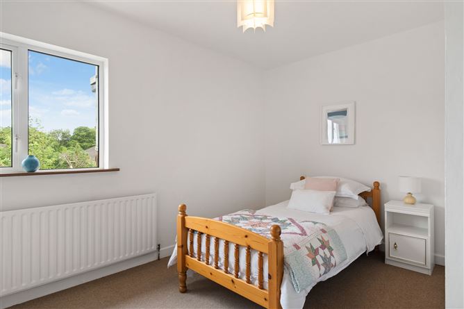 33 Willowbank Park, Rathfarnham, Dublin 14