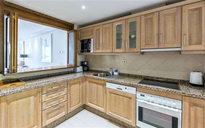 {name:Malaga, codeiso:MA}, Marbella, Marbella - Puerto Banus, Ventura del Mar, Spain - COSTA-01212P