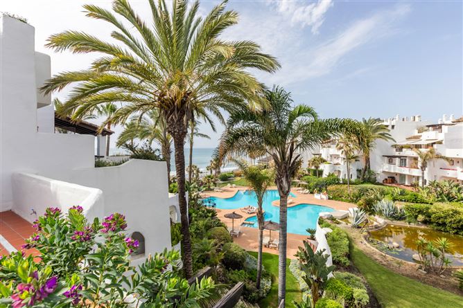 {name:Malaga, codeiso:MA}, Marbella, Marbella - Puerto Banus, Ventura del Mar, Spain - COSTA-01212P