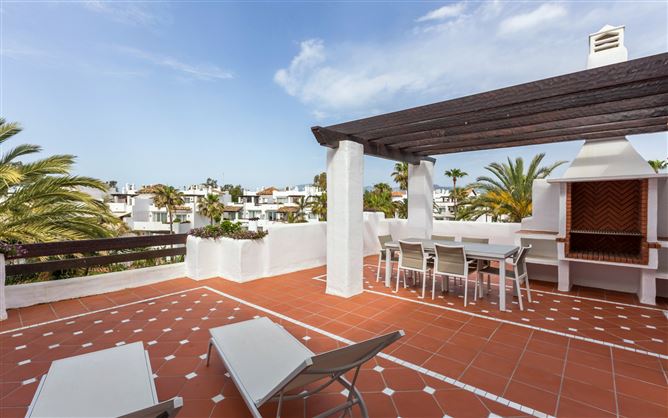{name:Malaga, codeiso:MA}, Marbella, Marbella - Puerto Banus, Ventura del Mar, Spain - COSTA-01212P