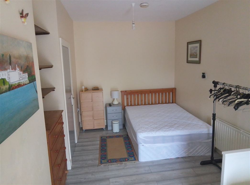 ballcasey, Shannon, Clare, V14T935