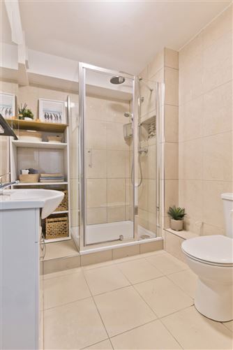 https://photos-a.propertyimages.ie/media/9/5/4/5000459/0eadf5b0-5118-432f-96c7-cecc44c14347_l.jpg
