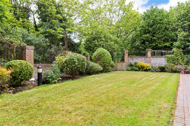 https://photos-a.propertyimages.ie/media/9/5/4/5000459/0eadf5b0-5118-432f-96c7-cecc44c14347_l.jpg