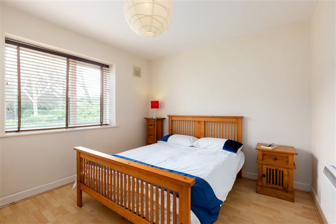 21 Carmichael Hall, St Columbanus Road, Dundrum, Dublin 14