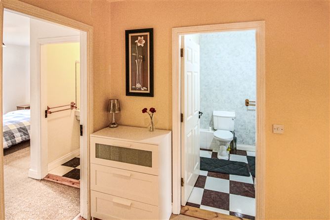 12 Sinnan Apartments, Summerhill, Carrick-On-Shannon, Co. Leitrim