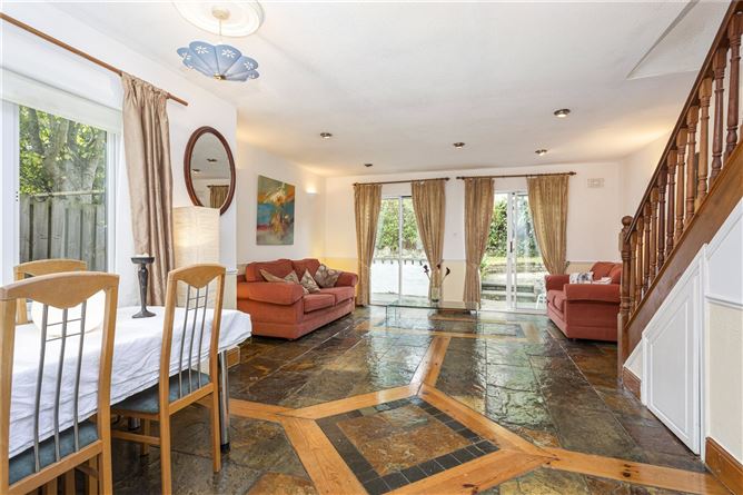 7A Parc Na Silla Rise, Loughlinstown, Dublin 18