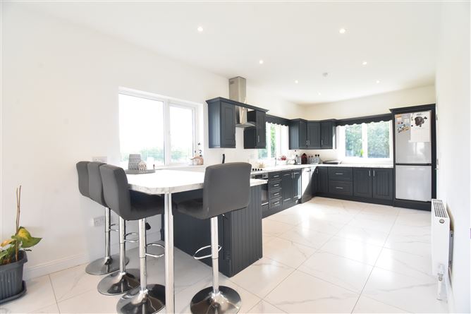 5 Abbey Court, Newtown, Ferns, Wexford