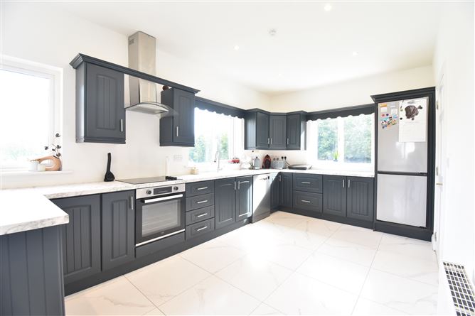 5 Abbey Court, Newtown, Ferns, Wexford