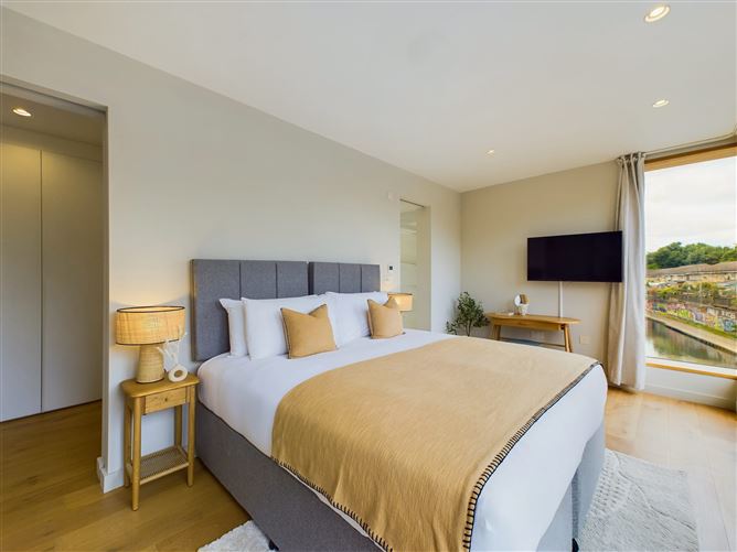 The Canal View, Vacation Rental in Greater London, England, London, Greater London