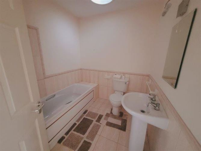 27 Townparks, Carrick-on-Shannon, Leitrim