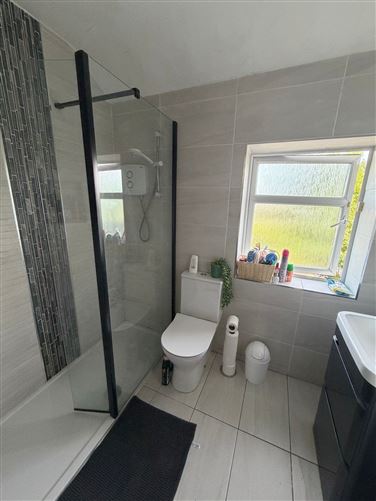 Photo 8 of 10 — 156 Knockpogue Avenue , Farranree, Cork