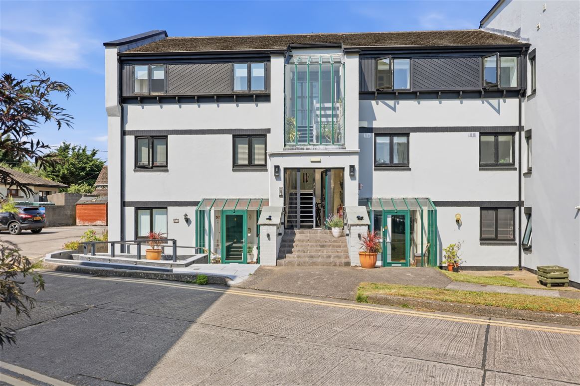 9 Saint Ives, Malahide, County Dublin