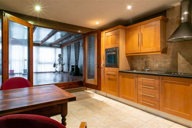 14 Capel Street, Dublin 1