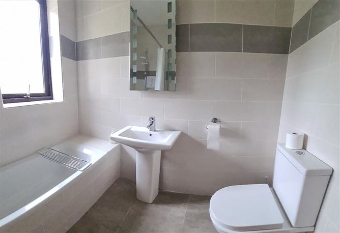 28 Glas Na Habhainn, Carrick-On-Shannon, Leitrim