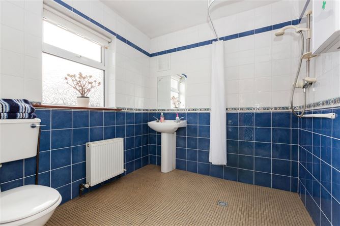 34 Tonlegee Road, Coolock., Dublin 5.