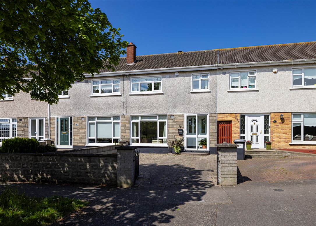 2 Carndonagh Lawn, Donaghmede, Dublin 13