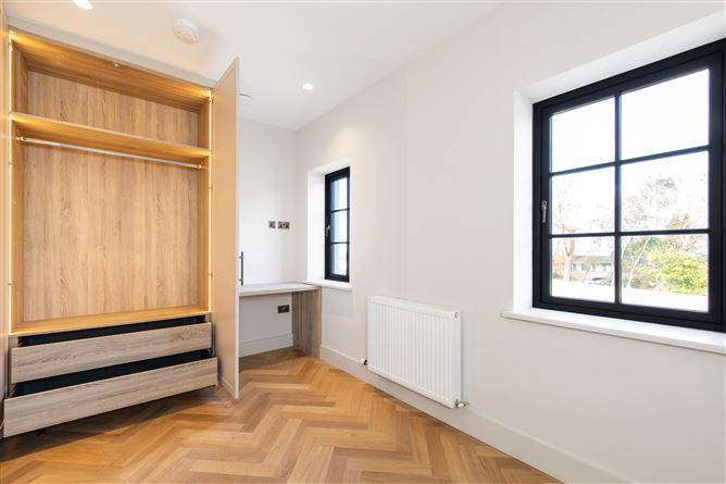 2 Lamb Doyle, Blackglen Road, Sandyford, Dublin 18