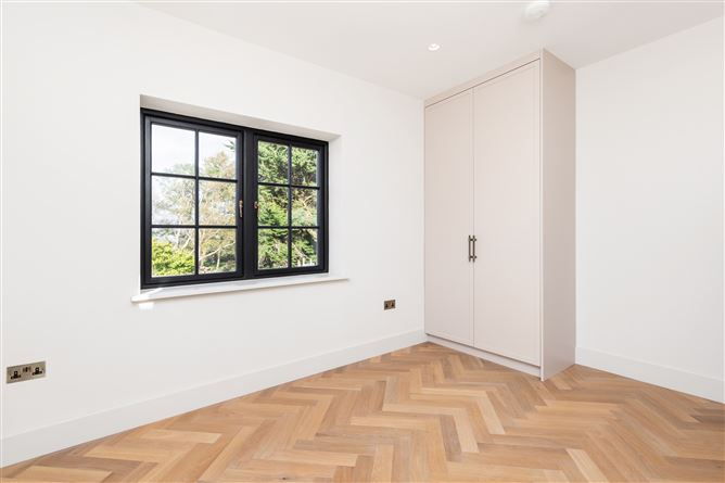 2 Lamb Doyle, Blackglen Road, Sandyford, Dublin 18
