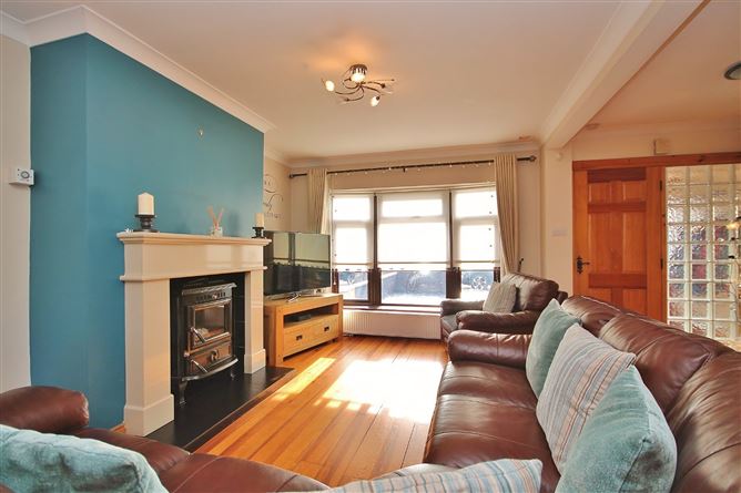 77 Forest Drive, Kingswood, Dublin 24