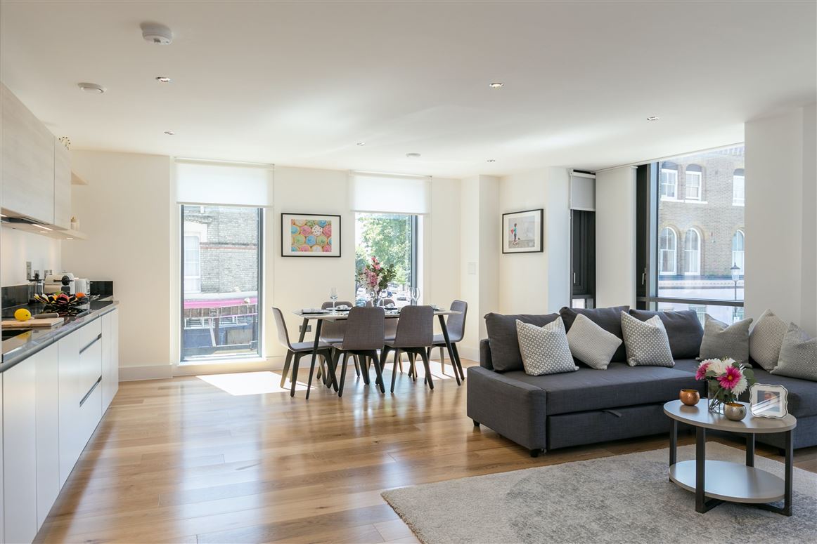 In With The New,London,Greater London,United Kingdom