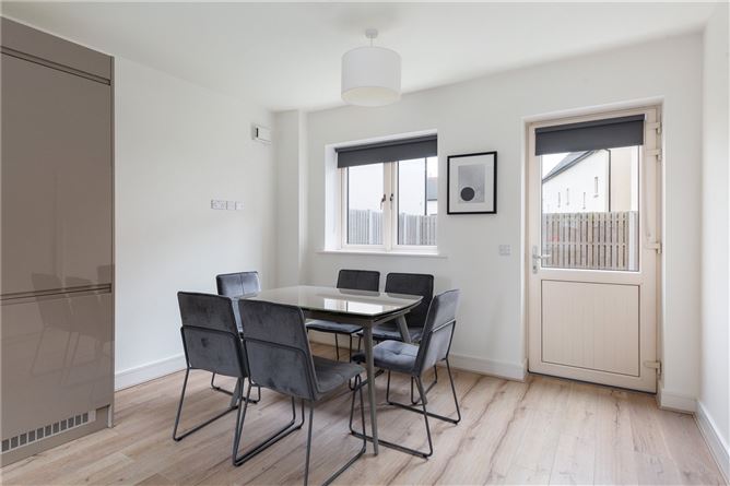 5 Shackleton Heath, Adamstown, Lucan, Co. Dublin