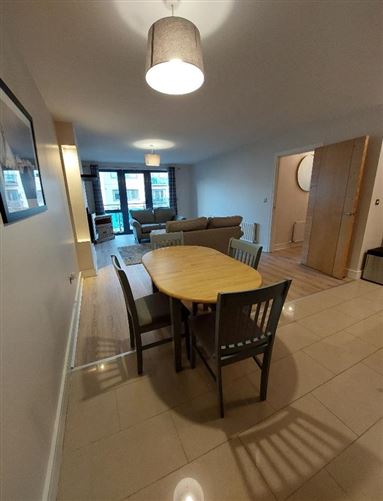 https://photos-a.propertyimages.ie/media/9/5/7/5016759/8fd603fb-c2a3-4ce6-9b3d-37b24c1ee9a0_l.jpg