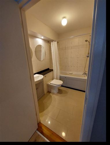 https://photos-a.propertyimages.ie/media/9/5/7/5016759/8fd603fb-c2a3-4ce6-9b3d-37b24c1ee9a0_l.jpg