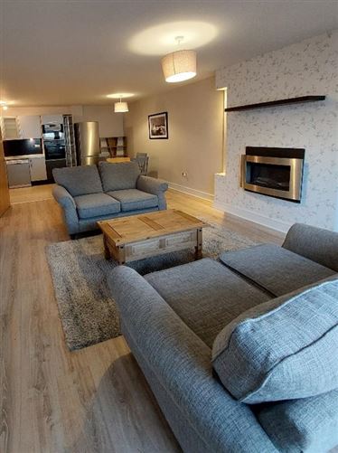 https://photos-a.propertyimages.ie/media/9/5/7/5016759/8fd603fb-c2a3-4ce6-9b3d-37b24c1ee9a0_l.jpg