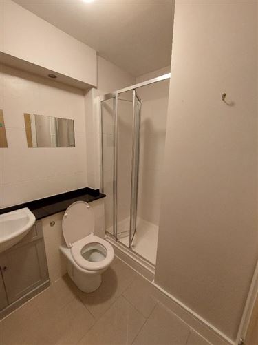 https://photos-a.propertyimages.ie/media/9/5/7/5016759/8fd603fb-c2a3-4ce6-9b3d-37b24c1ee9a0_l.jpg