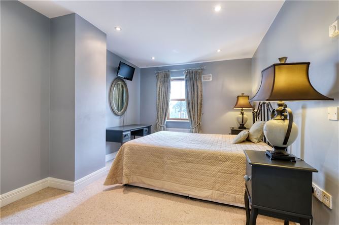 13 Druid Glen, White Linen Woods, Longford