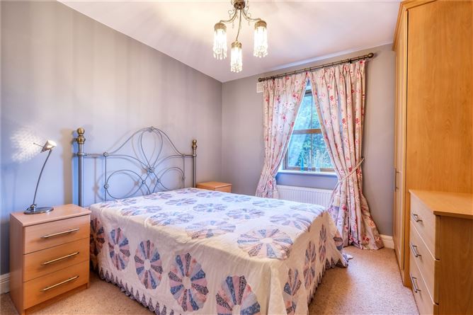 13 Druid Glen, White Linen Woods, Longford