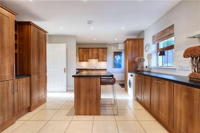 13 Druid Glen, White Linen Woods, Longford