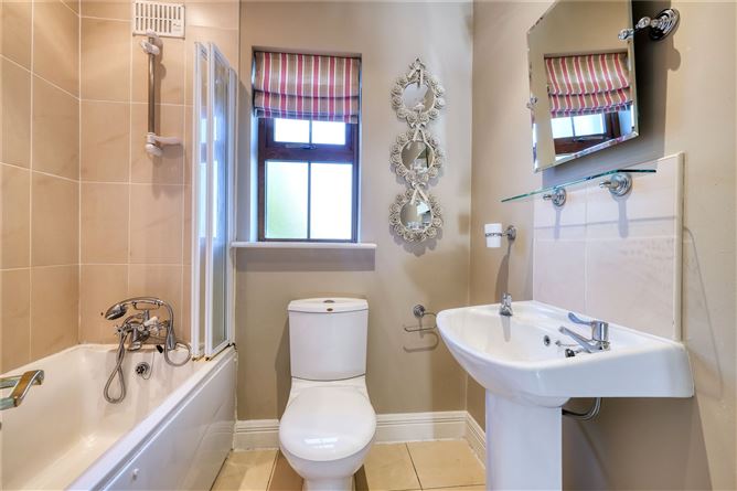 13 Druid Glen, White Linen Woods, Longford